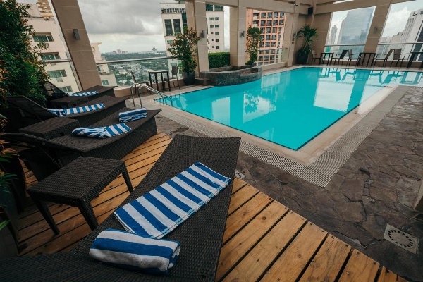 City Garden Hotel Makati image 4